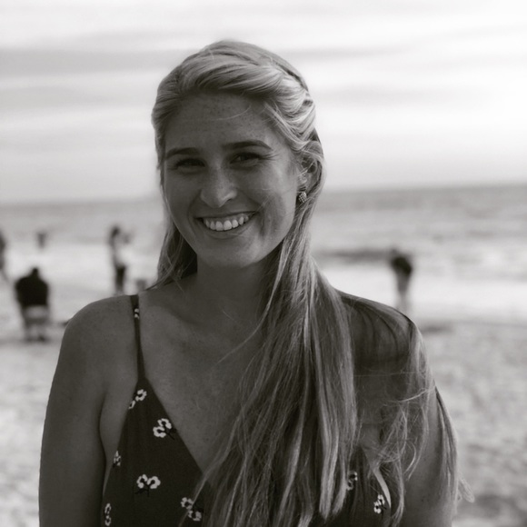 Meet your Posher, Amanda - Picture 1 of 1